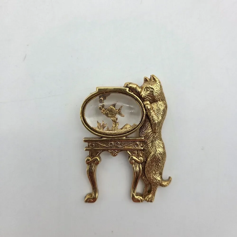 Vintage 1928 Jewelry Cat Fishbowl Jelly Belly Brooch Pin Gold Tone NOS On Card